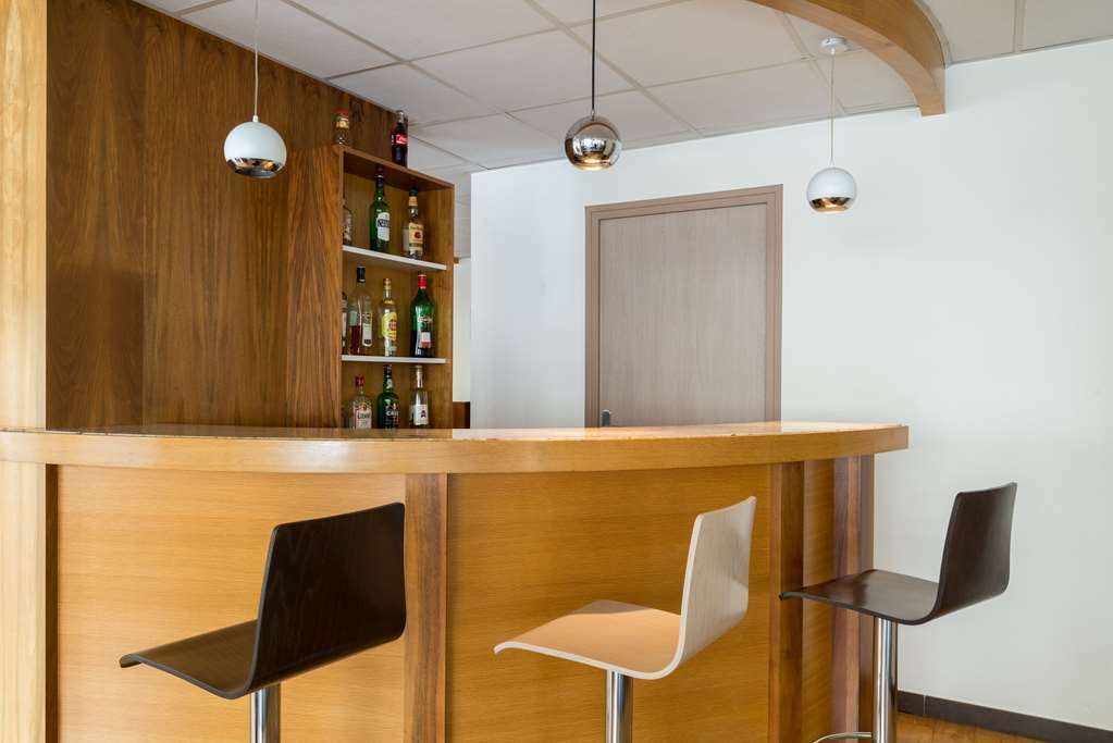 Brit Hotel Confort Le Limouzi Tulle Restaurang bild